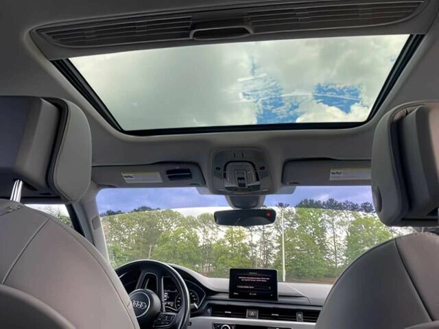 Синий Ауди А4, объемом двигателя 2 л и пробегом 54 тыс. км за 6000 $, фото 8 на Automoto.ua