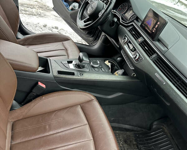 Синій Ауді А4, об'ємом двигуна 2 л та пробігом 228 тис. км за 13500 $, фото 13 на Automoto.ua