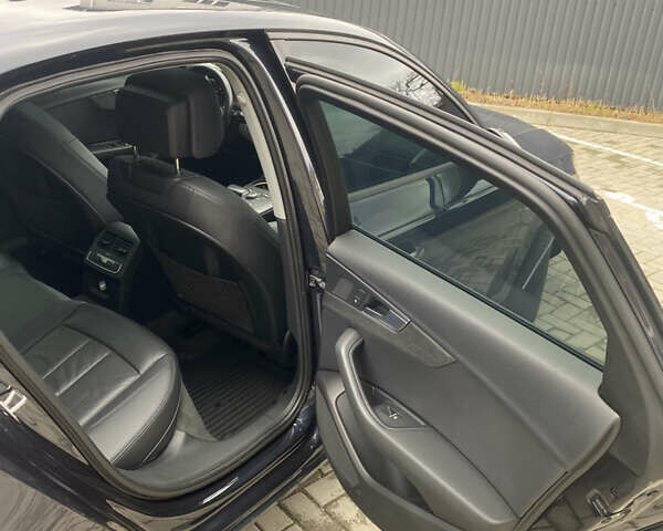 Ауді А4 2017 у Житомирі на Automoto.ua Синій Ауді А4, об'ємом двигуна 2 л та пробігом 145 тис. км за 15950 $, фото 7 на Automoto.ua