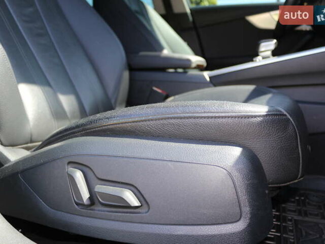 Синий Ауди А4, объемом двигателя 1.98 л и пробегом 69 тыс. км за 21800 $, фото 41 на Automoto.ua