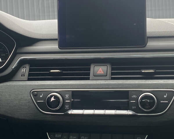 Ауді А4 2017 у Житомирі на Automoto.ua Синій Ауді А4, об'ємом двигуна 2 л та пробігом 145 тис. км за 15950 $, фото 27 на Automoto.ua