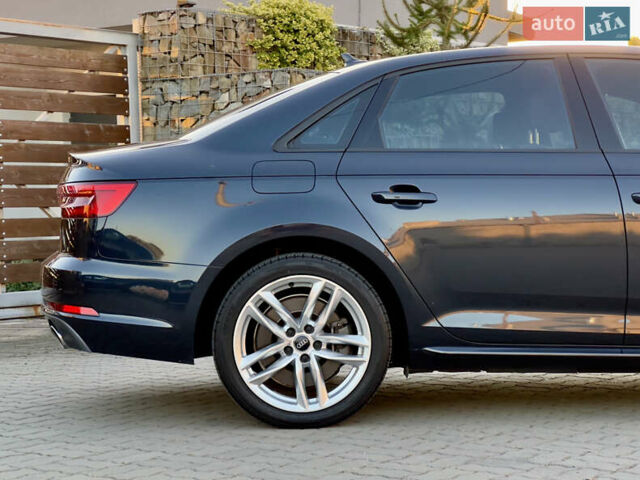 Синий Ауди А4, объемом двигателя 2 л и пробегом 177 тыс. км за 18999 $, фото 4 на Automoto.ua