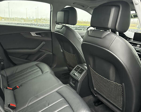 Синій Ауді А4, об'ємом двигуна 1.98 л та пробігом 101 тис. км за 20300 $, фото 8 на Automoto.ua