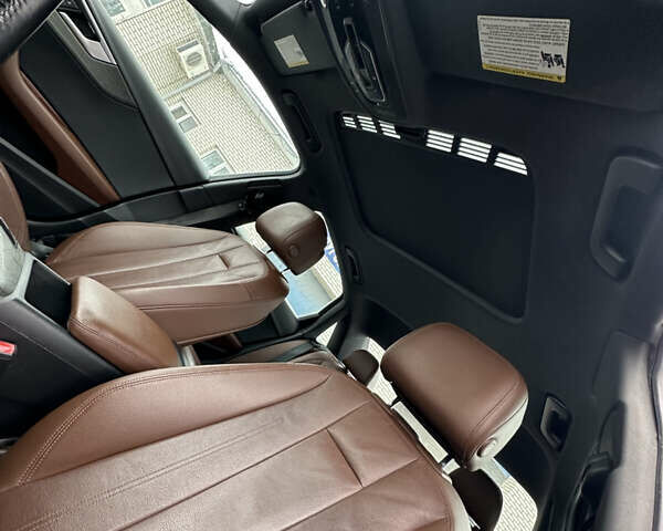 Синій Ауді А4, об'ємом двигуна 2 л та пробігом 228 тис. км за 13500 $, фото 14 на Automoto.ua