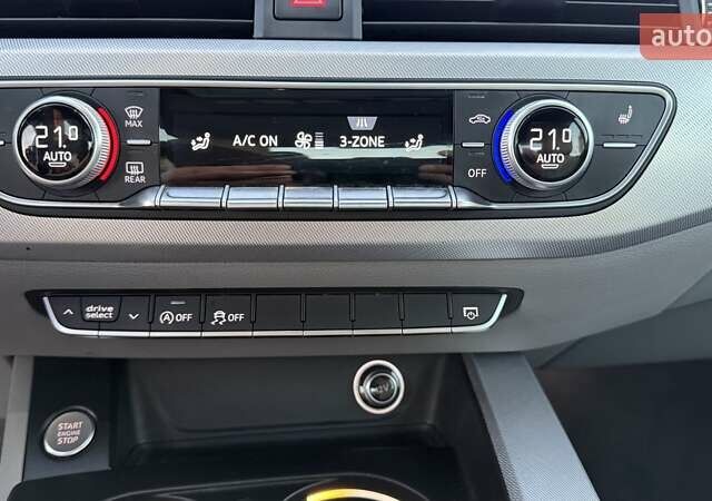 Синий Ауди А4, объемом двигателя 1.98 л и пробегом 121 тыс. км за 21506 $, фото 17 на Automoto.ua