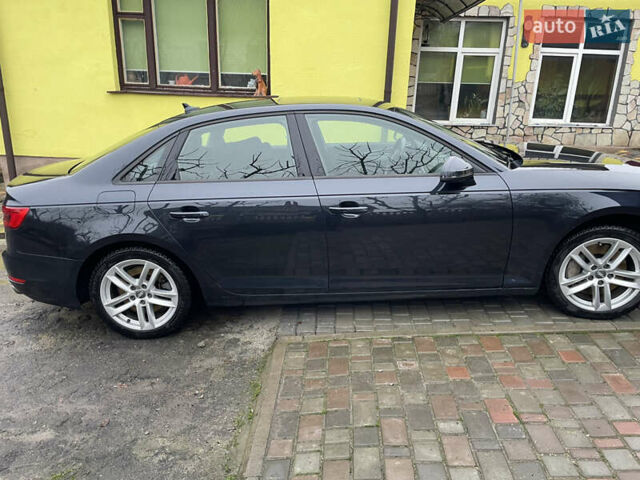 Синий Ауди А4, объемом двигателя 1.98 л и пробегом 264 тыс. км за 15200 $, фото 5 на Automoto.ua