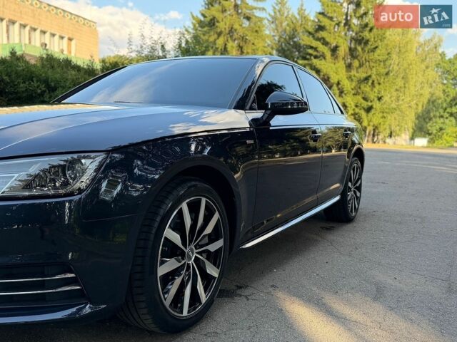 Синий Ауди А4, объемом двигателя 1.98 л и пробегом 161 тыс. км за 17900 $, фото 2 на Automoto.ua