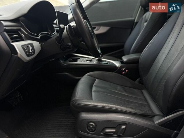 Синій Ауді А4, об'ємом двигуна 2 л та пробігом 187 тис. км за 17500 $, фото 24 на Automoto.ua