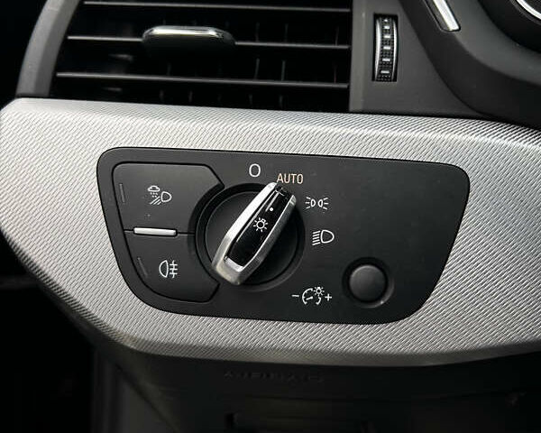 Синий Ауди А4, объемом двигателя 2 л и пробегом 186 тыс. км за 15000 $, фото 24 на Automoto.ua