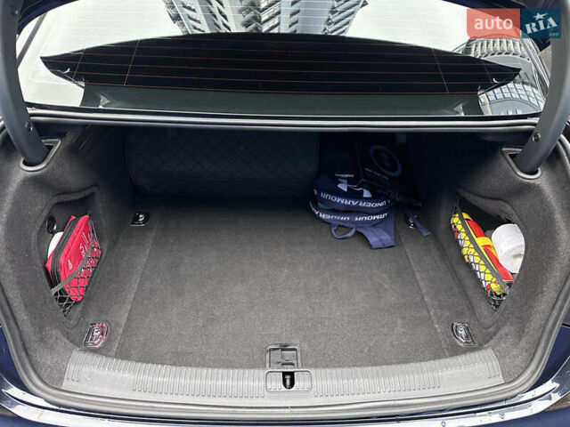 Синий Ауди А4, объемом двигателя 1.98 л и пробегом 166 тыс. км за 22850 $, фото 5 на Automoto.ua