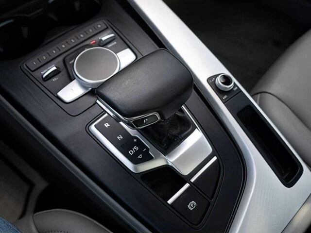 Ауди А4 2018 в Одессе на Automoto.ua Синий Ауди А4, объемом двигателя 2 л и пробегом 32 тыс. км за 10332 $, фото 9 на Automoto.ua