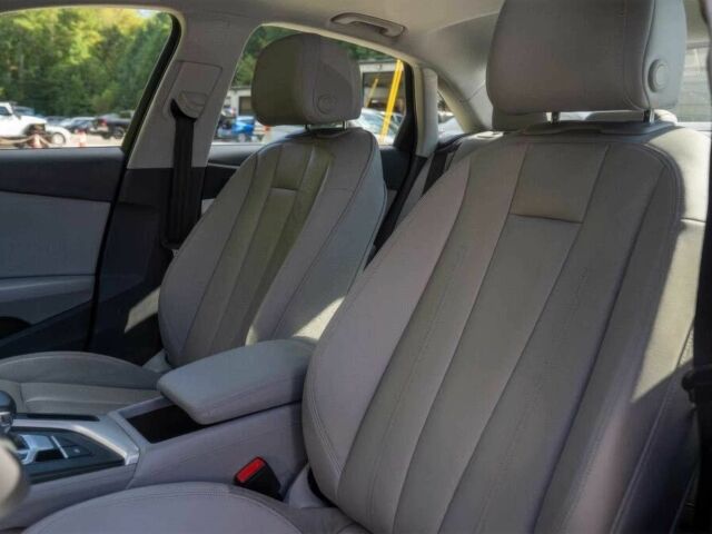 Синий Ауди А4, объемом двигателя 2 л и пробегом 31 тыс. км за 7600 $, фото 9 на Automoto.ua