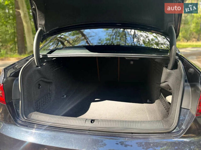 Ауди А4 2018 в Киеве на Automoto.ua Синий Ауди А4, объемом двигателя 1.98 л и пробегом 150 тыс. км за 20700 $, фото 9 на Automoto.ua