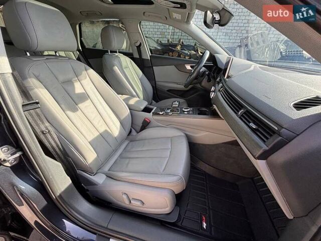 Синий Ауди А4, объемом двигателя 1.98 л и пробегом 61 тыс. км за 20300 $, фото 25 на Automoto.ua