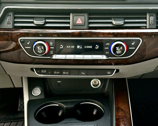 Синий Ауди А4, объемом двигателя 1.98 л и пробегом 170 тыс. км за 21999 $, фото 21 на Automoto.ua