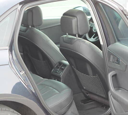 Ауді А4 2018 у Львові на Automoto.ua Синій Ауді А4, об'ємом двигуна 1.98 л та пробігом 150 тис. км за 16300 $, фото 25 на Automoto.ua