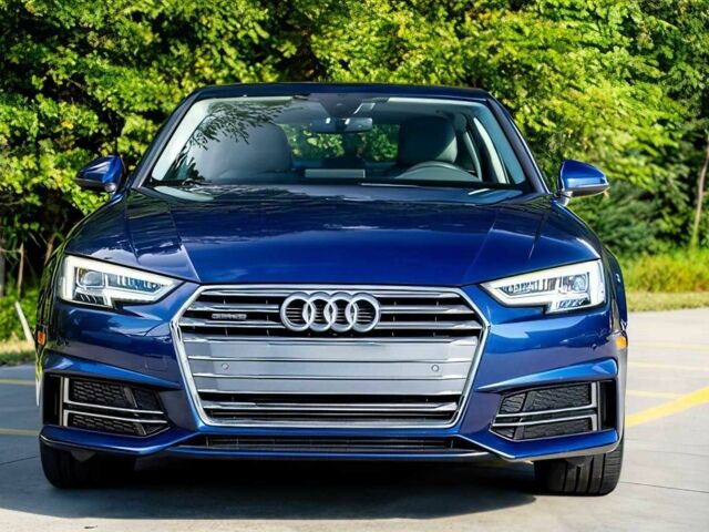 Ауди А4 2018 в Одессе на Automoto.ua Синий Ауди А4, объемом двигателя 2 л и пробегом 32 тыс. км за 10332 $, фото 1 на Automoto.ua