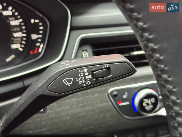 Синій Ауді А4, об'ємом двигуна 2 л та пробігом 142 тис. км за 18999 $, фото 34 на Automoto.ua