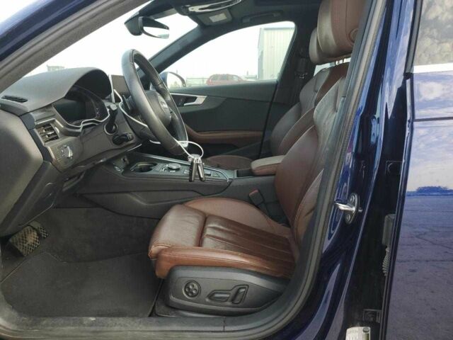 Синий Ауди А4, объемом двигателя 2 л и пробегом 61 тыс. км за 5000 $, фото 8 на Automoto.ua