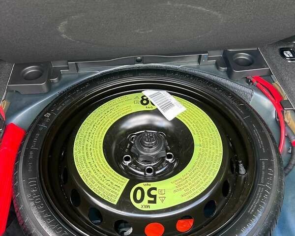 Синій Ауді А4, об'ємом двигуна 1.98 л та пробігом 95 тис. км за 25000 $, фото 13 на Automoto.ua