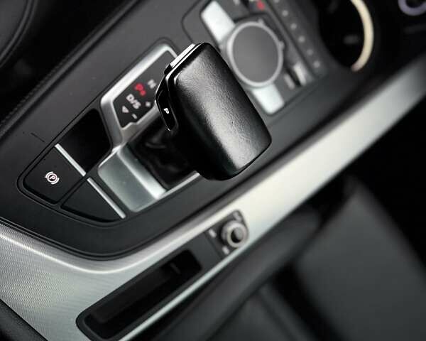 Синий Ауди А4, объемом двигателя 1.98 л и пробегом 193 тыс. км за 16700 $, фото 39 на Automoto.ua