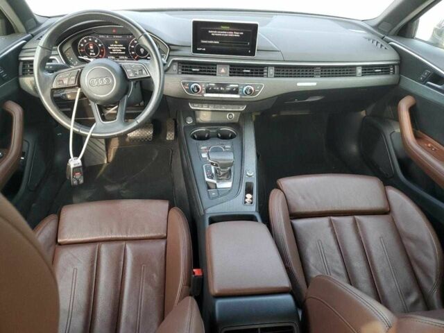 Синий Ауди А4, объемом двигателя 2 л и пробегом 61 тыс. км за 5000 $, фото 6 на Automoto.ua