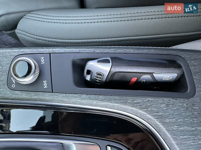 Синій Ауді А4, об'ємом двигуна 2 л та пробігом 50 тис. км за 27000 $, фото 42 на Automoto.ua
