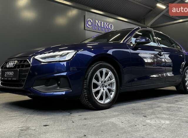 Синий Ауди А4, объемом двигателя 2 л и пробегом 54 тыс. км за 28000 $, фото 1 на Automoto.ua