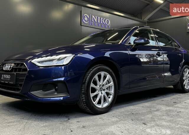 Синий Ауди А4, объемом двигателя 2 л и пробегом 54 тыс. км за 28000 $, фото 6 на Automoto.ua