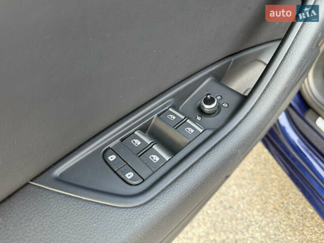 Синій Ауді А4, об'ємом двигуна 2 л та пробігом 82 тис. км за 25000 $, фото 21 на Automoto.ua