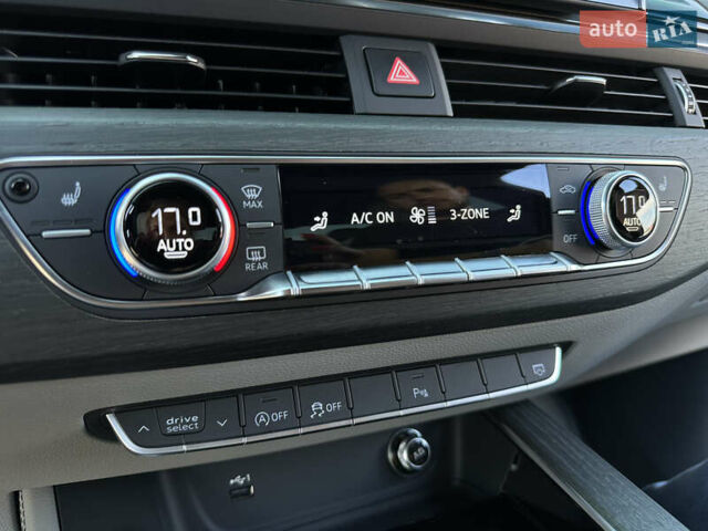 Синій Ауді А4, об'ємом двигуна 2 л та пробігом 50 тис. км за 27000 $, фото 37 на Automoto.ua