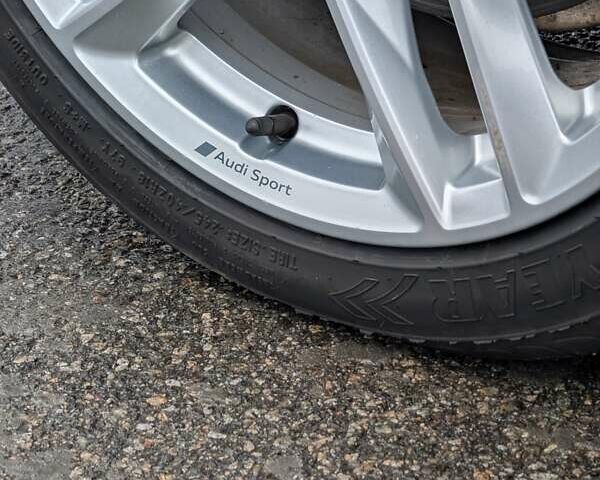 Синий Ауди А4, объемом двигателя 1.98 л и пробегом 83 тыс. км за 30000 $, фото 26 на Automoto.ua