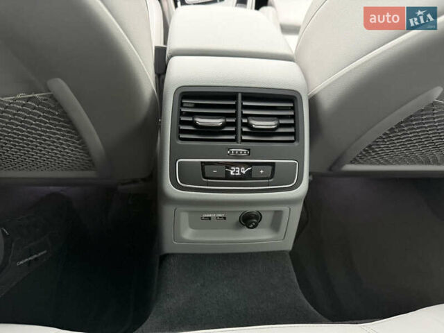 Синий Ауди А4, объемом двигателя 1.98 л и пробегом 80 тыс. км за 30500 $, фото 12 на Automoto.ua