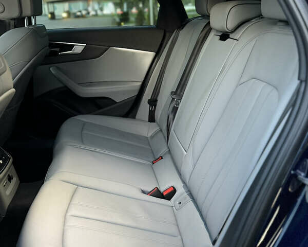 Синий Ауди А4, объемом двигателя 2 л и пробегом 26 тыс. км за 36500 $, фото 62 на Automoto.ua