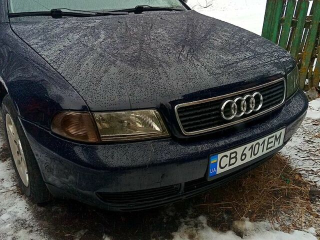 Синий Ауди А4, объемом двигателя 1.8 л и пробегом 370 тыс. км за 3700 $, фото 6 на Automoto.ua