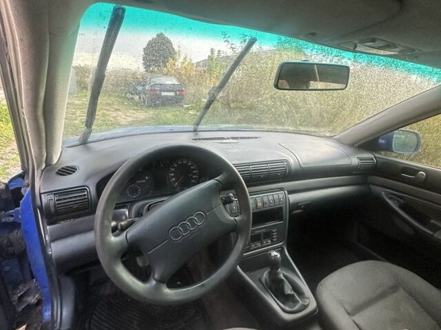 Синій Ауді А4, об'ємом двигуна 1.9 л та пробігом 238 тис. км за 1100 $, фото 6 на Automoto.ua
