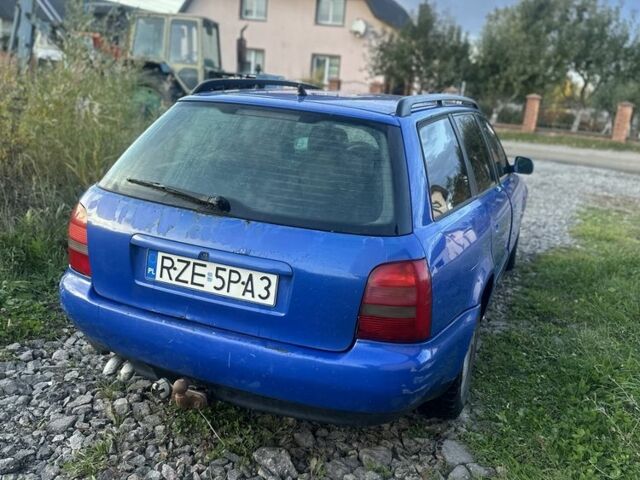 Синій Ауді А4, об'ємом двигуна 1.9 л та пробігом 238 тис. км за 1100 $, фото 2 на Automoto.ua