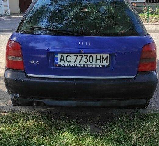 Синий Ауди А4, объемом двигателя 1.9 л и пробегом 445 тыс. км за 1100 $, фото 15 на Automoto.ua