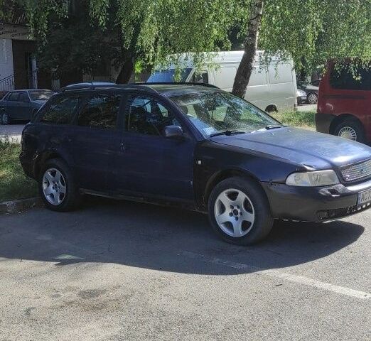 Синий Ауди А4, объемом двигателя 1.9 л и пробегом 445 тыс. км за 1100 $, фото 11 на Automoto.ua