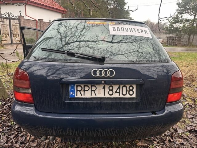 Синий Ауди А4, объемом двигателя 1.9 л и пробегом 373 тыс. км за 1700 $, фото 3 на Automoto.ua