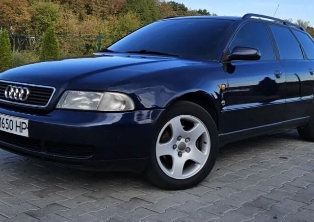 Синий Ауди А4, объемом двигателя 1.8 л и пробегом 0 тыс. км за 4400 $, фото 3 на Automoto.ua