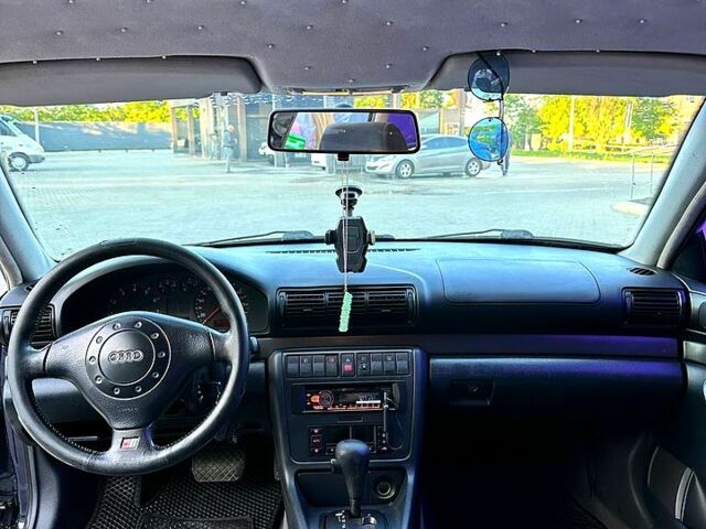 Синий Ауди А4, объемом двигателя 2.6 л и пробегом 500 тыс. км за 4200 $, фото 3 на Automoto.ua