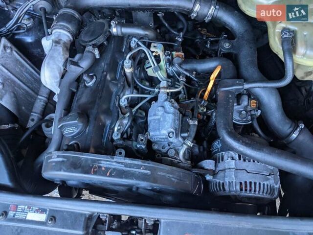 Синий Ауди А4, объемом двигателя 1.9 л и пробегом 425 тыс. км за 2550 $, фото 19 на Automoto.ua