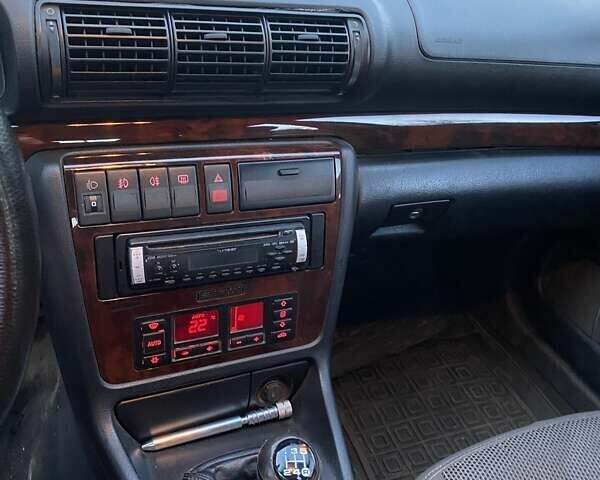 Ауди А4 1997 в Ивано-Франковске на Automoto.ua Синий Ауди А4, объемом двигателя 1.78 л и пробегом 553 тыс. км за 2800 $, фото 9 на Automoto.ua