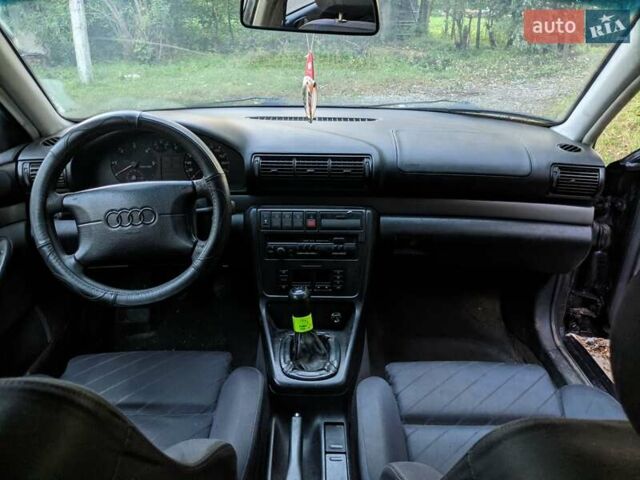 Синий Ауди А4, объемом двигателя 1.9 л и пробегом 425 тыс. км за 2550 $, фото 29 на Automoto.ua