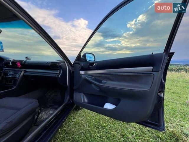 Синий Ауди А4, объемом двигателя 1.9 л и пробегом 425 тыс. км за 2550 $, фото 7 на Automoto.ua