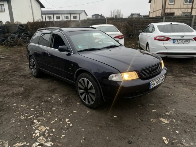 Синій Ауді А4, об'ємом двигуна 2.4 л та пробігом 260 тис. км за 4000 $, фото 23 на Automoto.ua