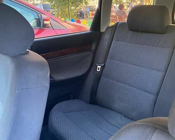 Синий Ауди А4, объемом двигателя 1.9 л и пробегом 350 тыс. км за 3350 $, фото 10 на Automoto.ua