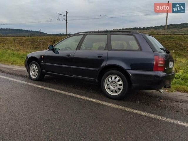 Синий Ауди А4, объемом двигателя 1.9 л и пробегом 425 тыс. км за 2550 $, фото 13 на Automoto.ua