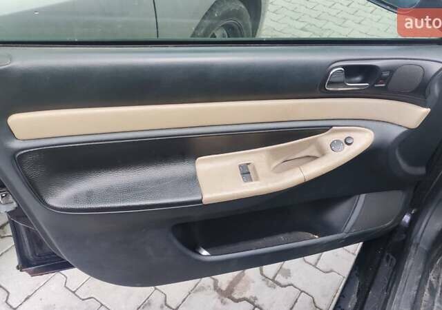 Синий Ауди А4, объемом двигателя 1.6 л и пробегом 350 тыс. км за 2500 $, фото 19 на Automoto.ua